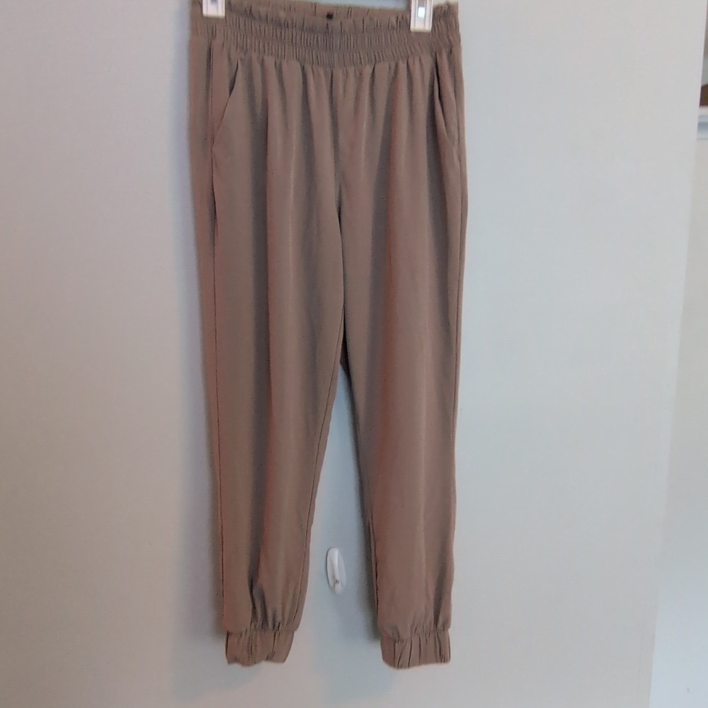 Zobha Women's Taupe‎ Jogger Pants S Elastic Waist Pockets Stretch Activewear
